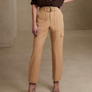 Banana Republic Slim Refined Stretch Cargo Pant, size 6P, best-seller!